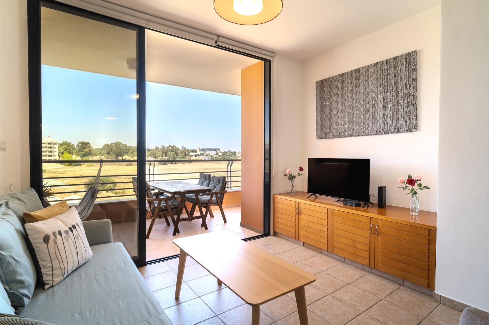 Isabella One Bedroom Larnaca Extérieur photo