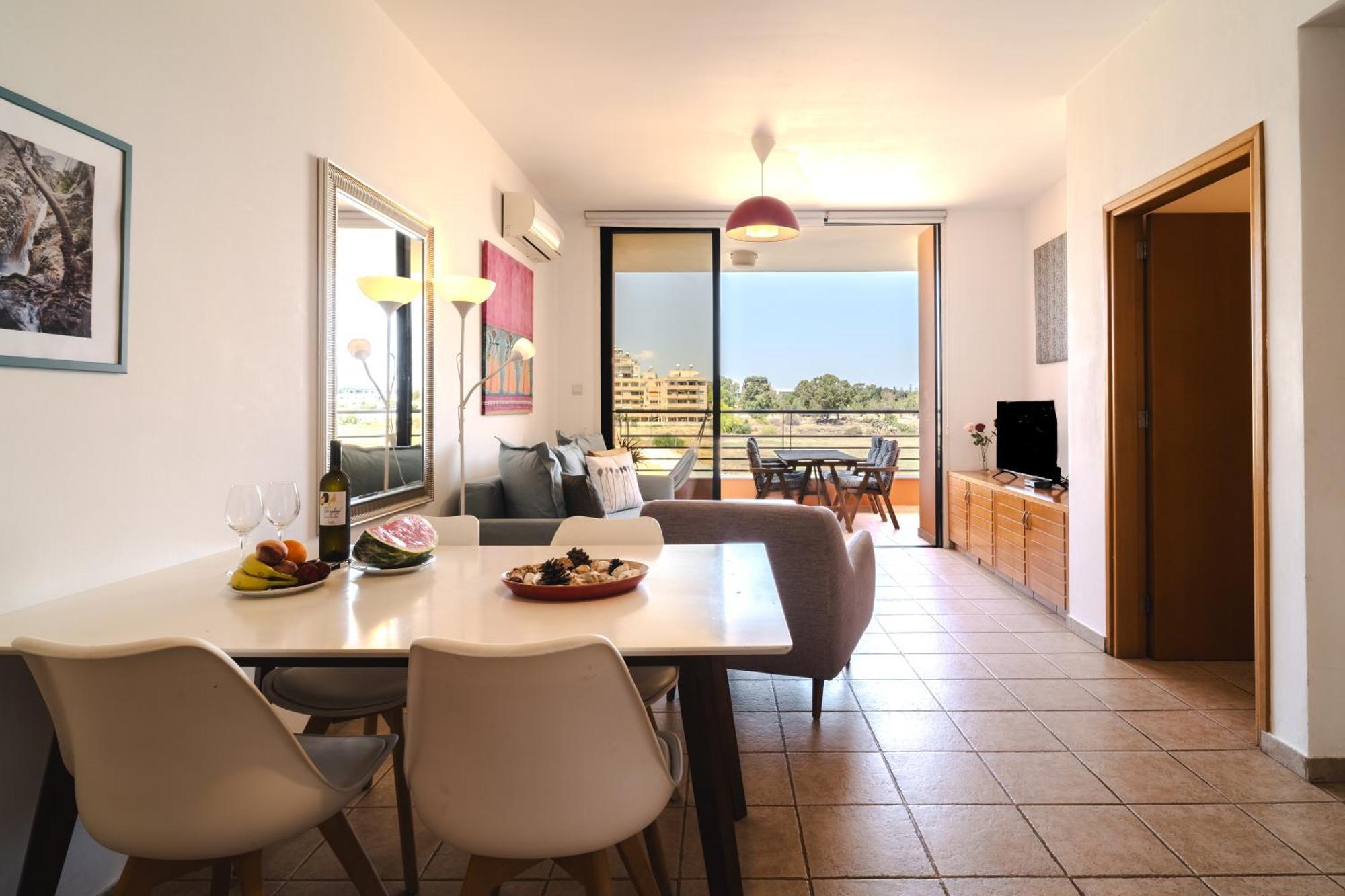 Isabella One Bedroom Larnaca Extérieur photo