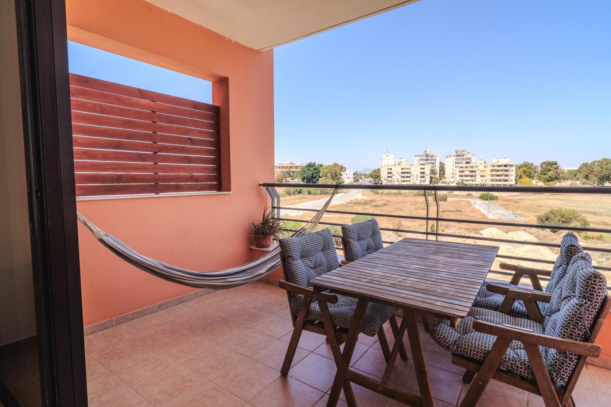 Isabella One Bedroom Larnaca Extérieur photo